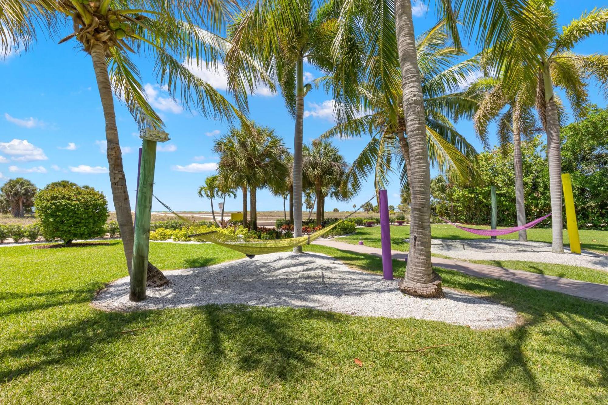 South Beach Oceanfront Resort St. Pete Beach Habitación foto