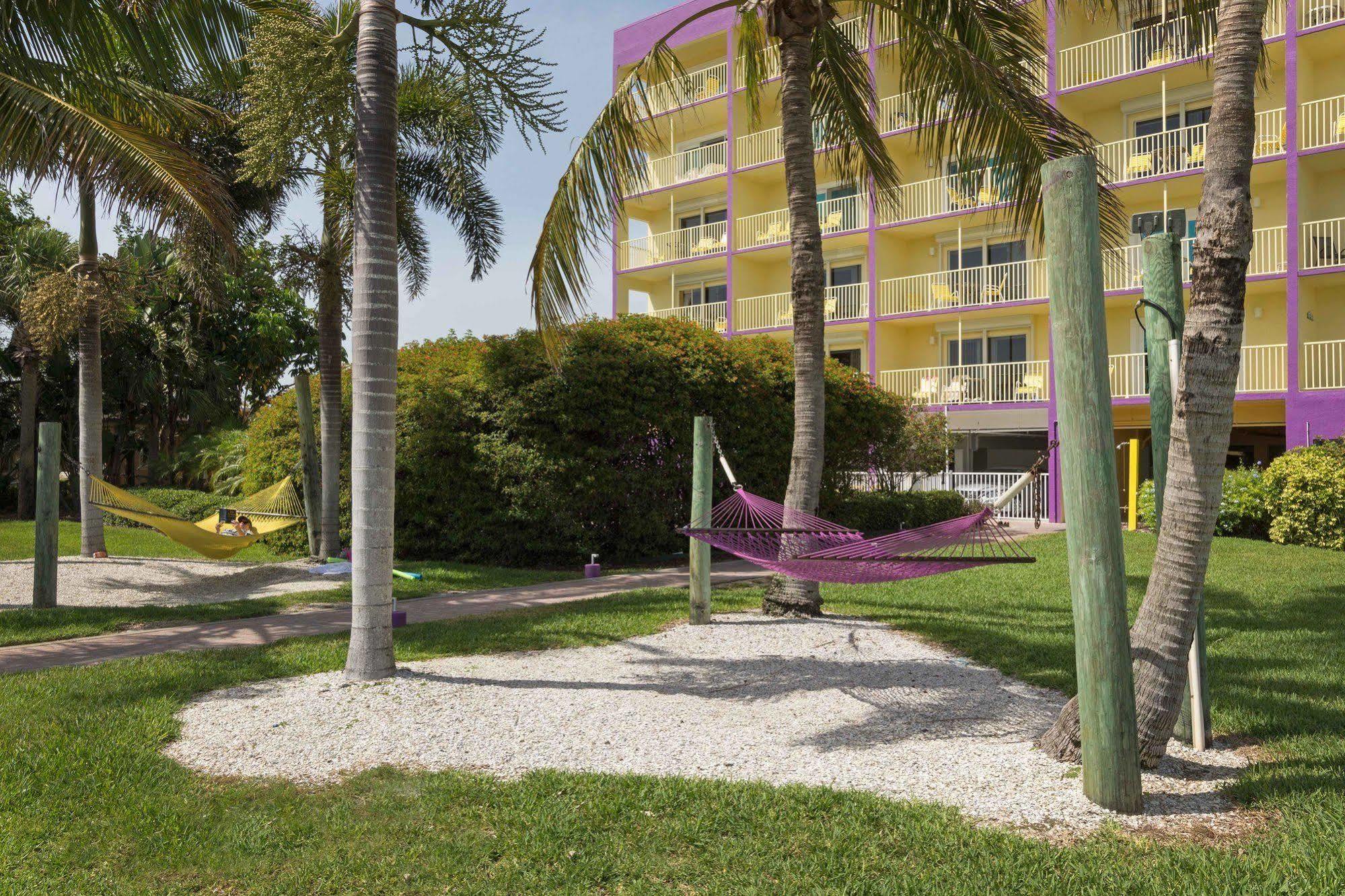 South Beach Oceanfront Resort St. Pete Beach Exterior foto
