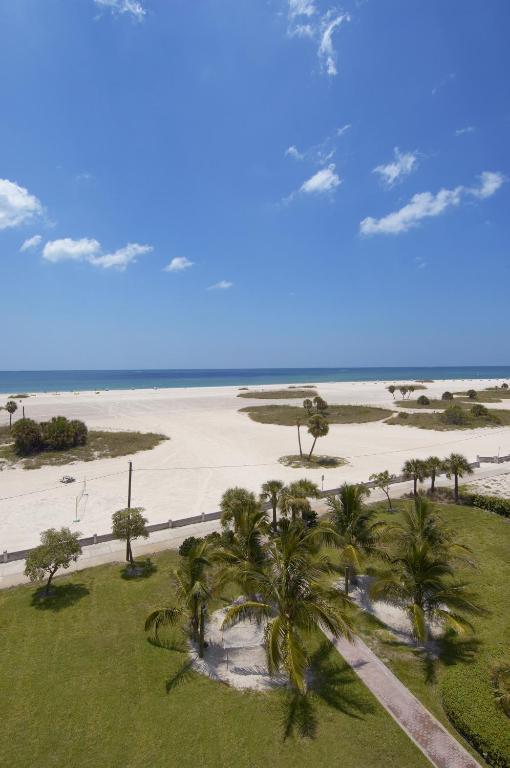 South Beach Oceanfront Resort St. Pete Beach Exterior foto